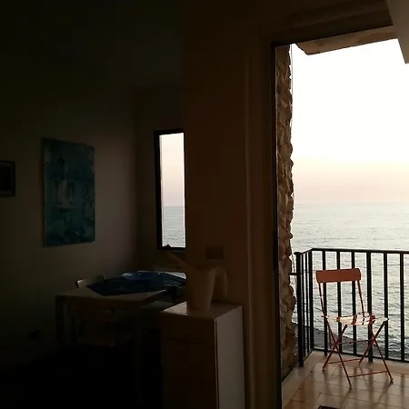 Mavi Con Jacuzzi Idromassaggio E Grande Terrazza Solarium Vista Mare